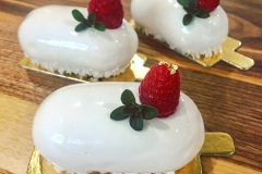 Vanilla Mousse Petit Gateau